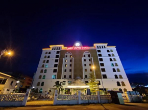  Grand Puteri Hotel  Куала-Тренгану